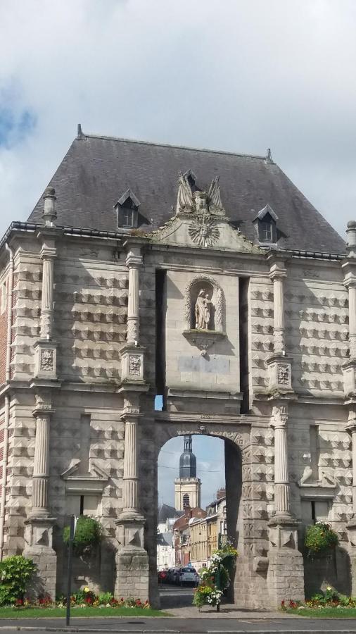 Loft 4 Du Temple Hypercentre & Parking Apartment Cambrai Bagian luar foto